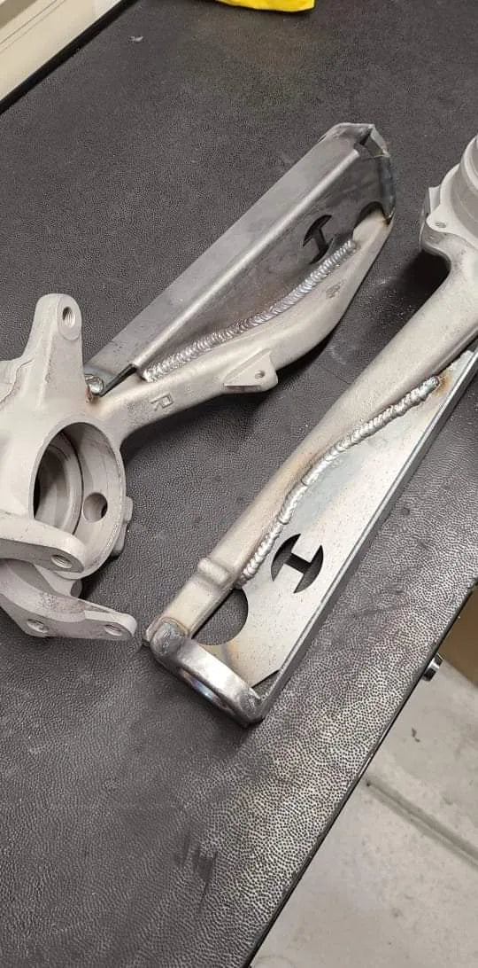 HFW Spindle Gussets (3rd Gen 4Runner, 1st Gen Tacoma/Tundra/Sequoia)